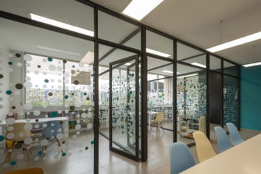 cimort talleres y pasillo arco arquitectura contemporanea a